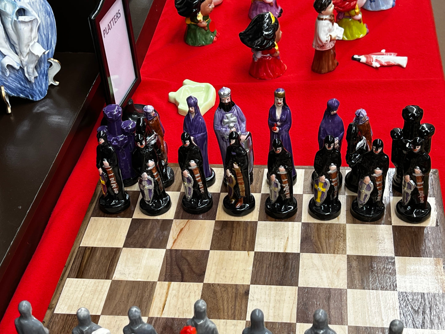 Chess Set Camelot Hand-Painted Ceramic Chess Pieces Wooden Chess Board